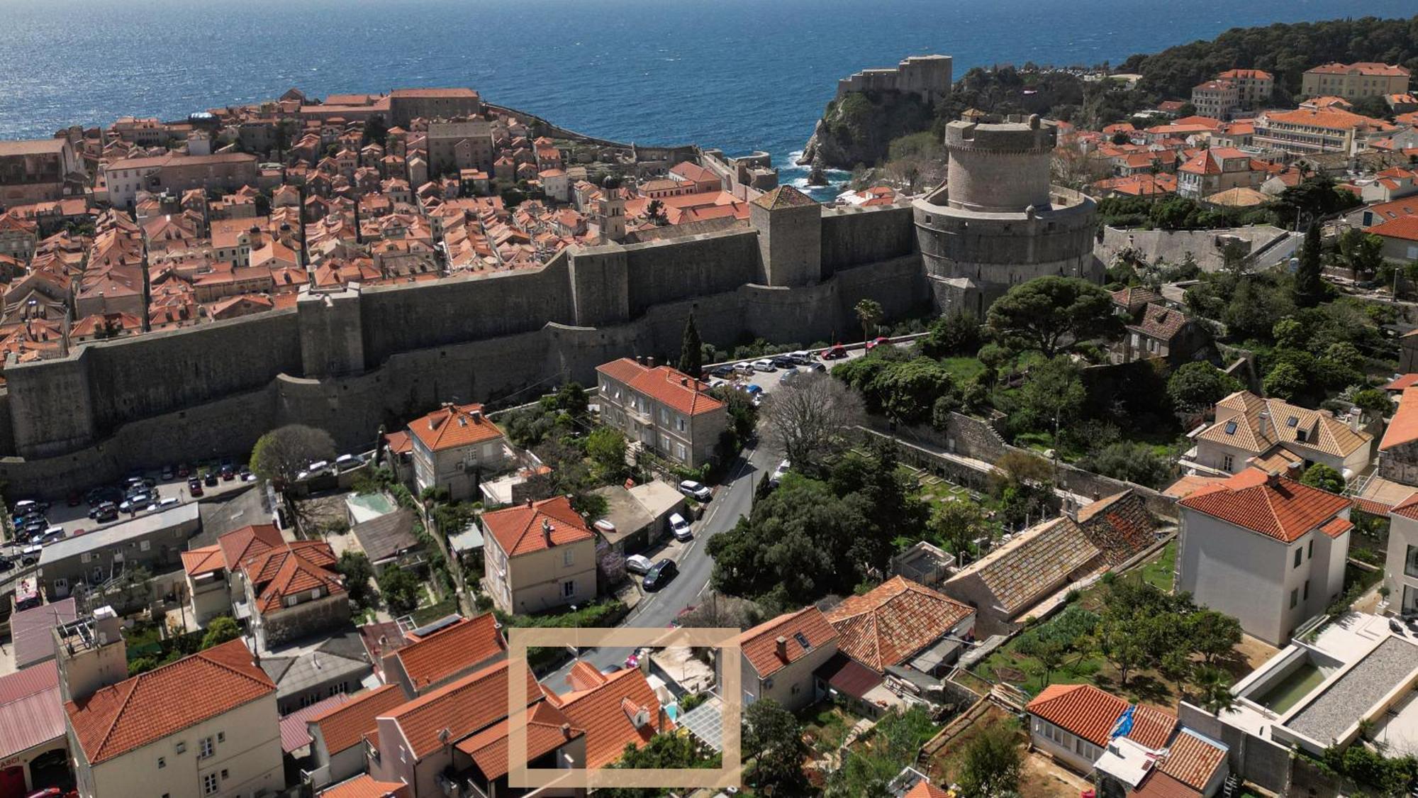 Miri, Heritage Superior With Swimming Pool * Dubrovnik